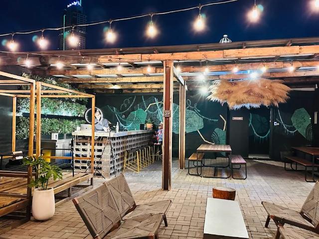 Apartment for rent in Sandton, City of Johannesburg Metropolitan Municipality