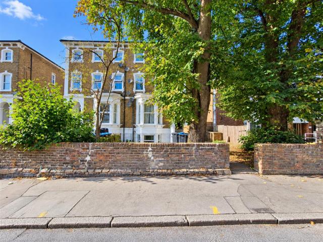 Apartment for rent in London Borough of Croydon, Greater London