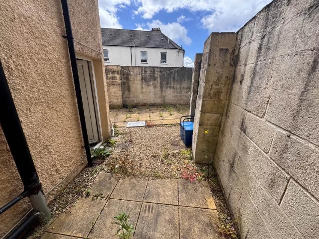 Apartment for rent in Pengam Green, Falcon Lodge