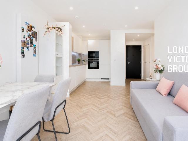 Apartment for rent in Bromley-by-Bow, Poplar Grove