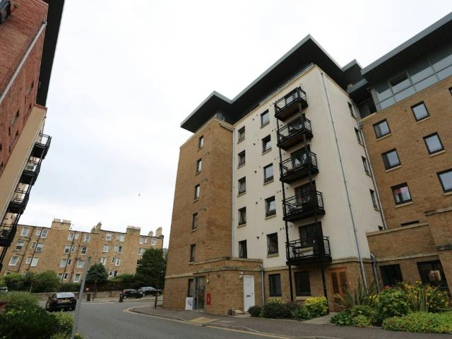 Apartment for rent in Moat, Slateford