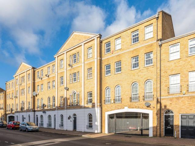 Apartment for rent in Rotherhithe, Greater London