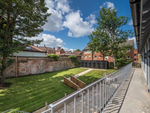 Apartment for rent in Heigham Grove, East Bank