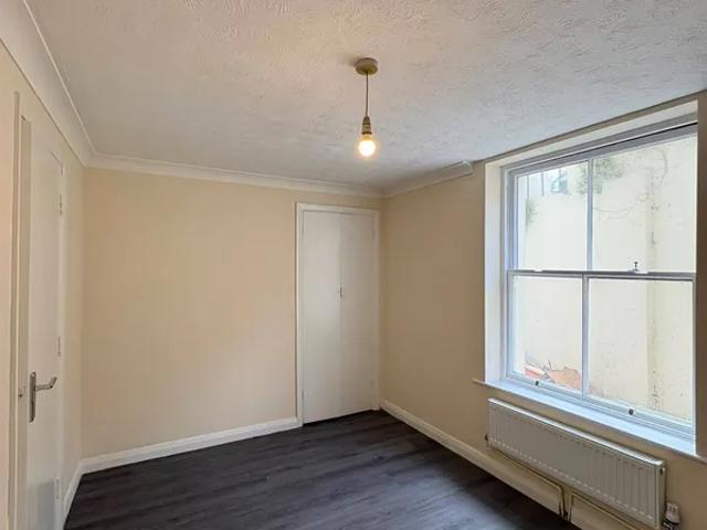 Apartment for rent in Aldrington