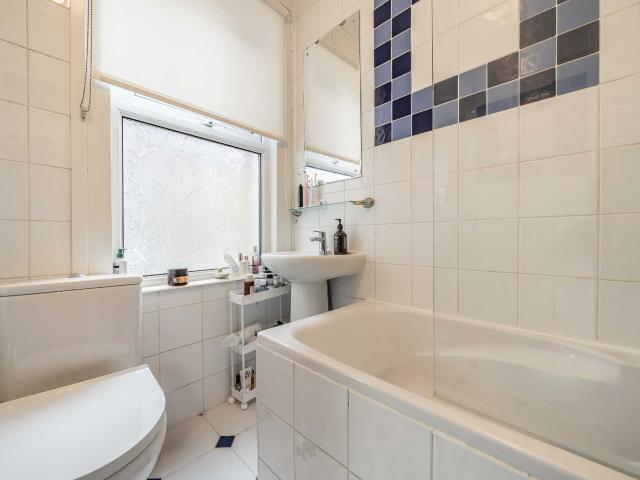 Apartment for rent in London Borough of Hammersmith and Fulham, Greater London