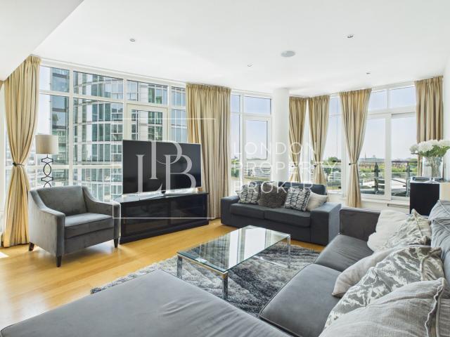 Apartment for rent in Nine Elms, Greater London