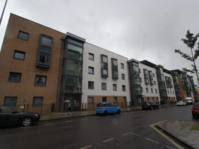Apartment for rent in Spike Island, Feckenham