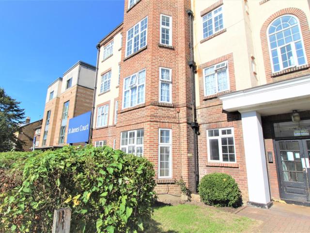 Apartment for rent in London Borough of Croydon, Greater London