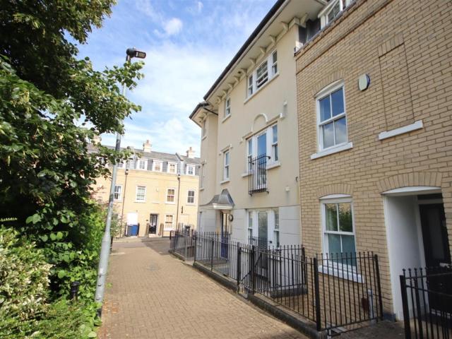 Apartment for rent in Arbury, Cambridgeshire