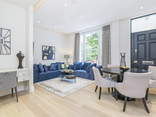 Apartment for rent in Victoria, Greater London