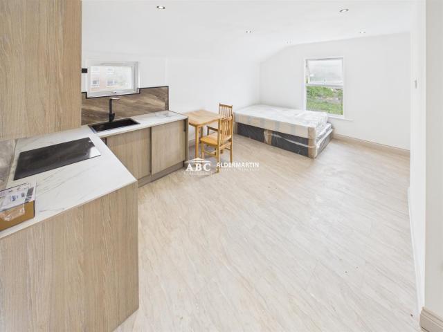 Apartment for rent in West Hendon, The Hyde