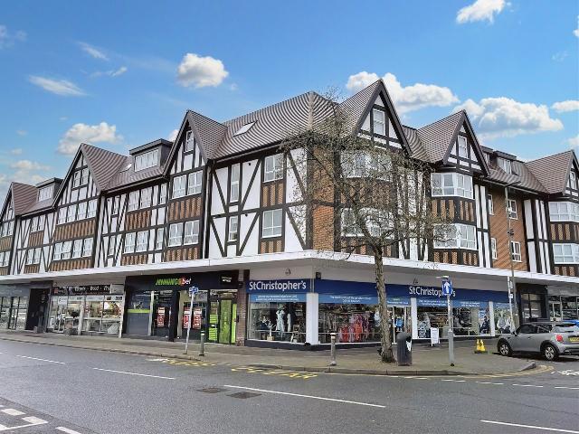 Apartment for rent in Petts Wood, Greater London