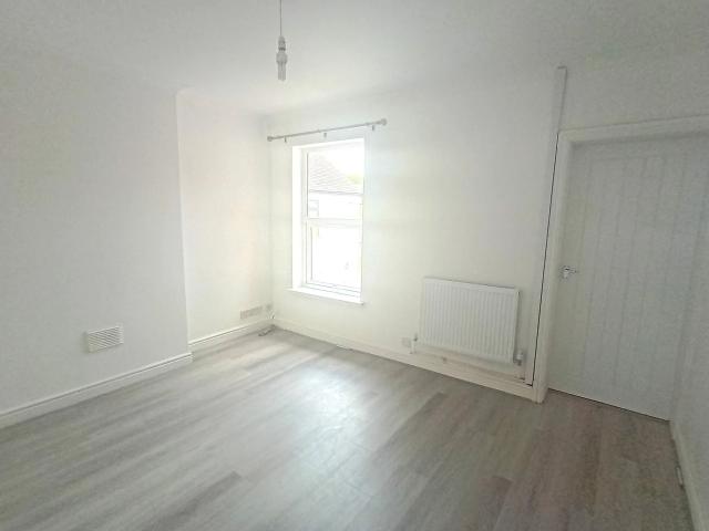 Apartment for rent in Landywood, Great Chatwell