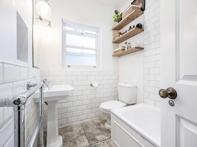 Apartment for rent in Sands End, Greater London