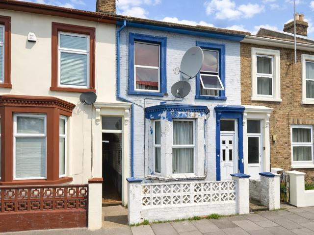 Apartment for rent in Sheerness, Oad Street