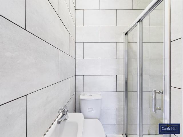 Apartment for rent in London Borough of Ealing, Hanwell