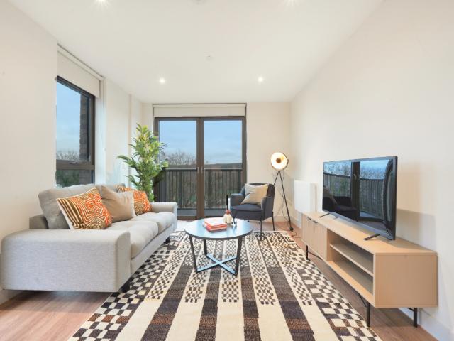 Apartment for rent in Pachesham Park, Surrey