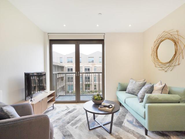 Apartment for rent in Pachesham Park, Surrey