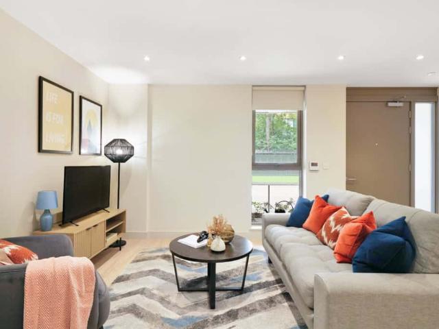 Apartment for rent in Pachesham Park, Surrey