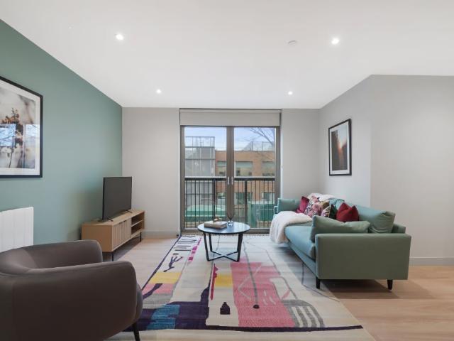 Apartment for rent in Pachesham Park, Surrey