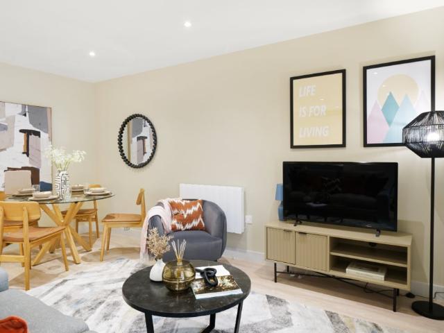 Apartment for rent in Pachesham Park, Surrey