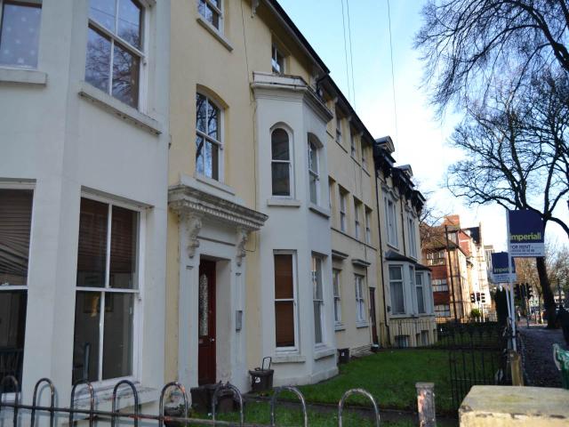 Apartment for rent in Plasnewydd, Falcon Lodge