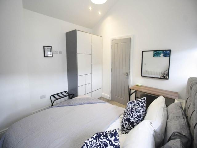 Apartment for rent in Plasnewydd, Falcon Lodge
