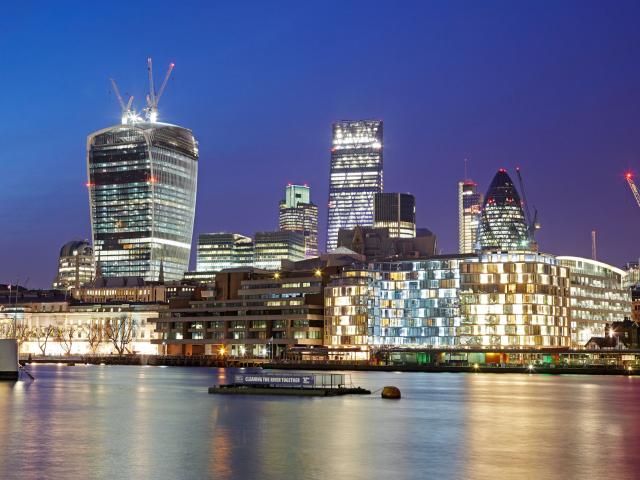 Apartment for rent in Lyons, Greater London
