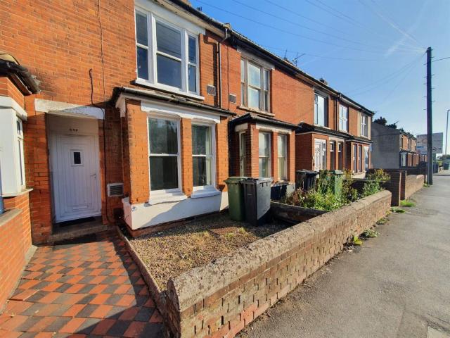 Apartment for rent in Barming, Midway