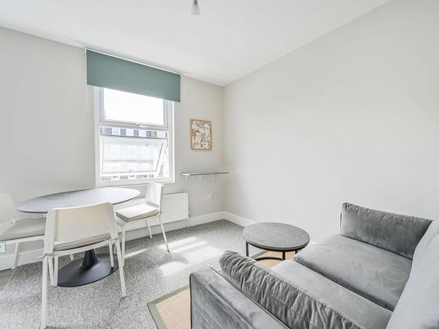 Apartment for rent in Shepherd's Bush, Greater London