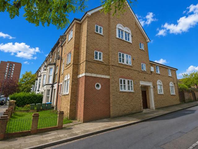 Apartment for rent in Glyndon, Plumstead
