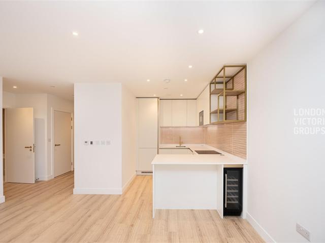 Apartment for rent in Alperton, Greater London