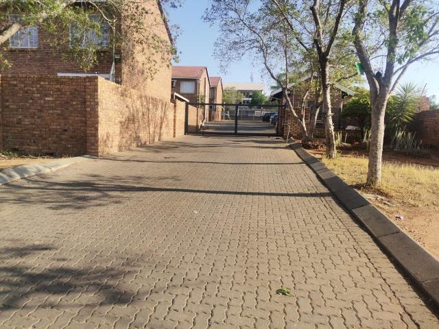 Apartment for sale in Waterkloof, Gauteng