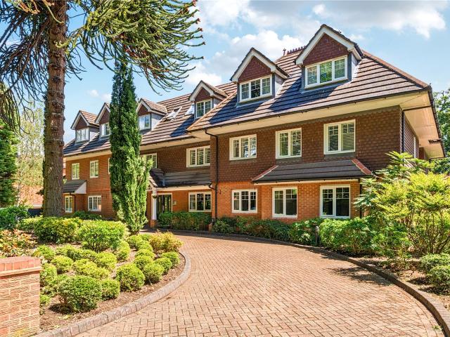 Apartment for rent in Whiteley Village, Blackhills