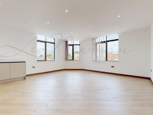 Apartment for rent in Widmore, Greater London