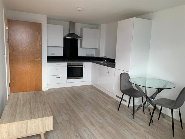 Apartment for rent in Avenham, Higher Bartle