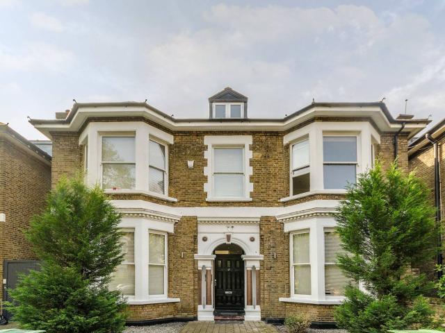 Studio for rent in South Hampstead, Greater London