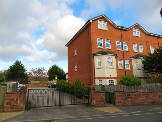 Apartment for rent in Heswall, Wirral