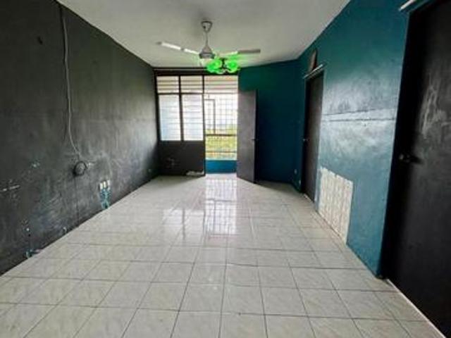 Apartment for sale in Kajang, Langat
