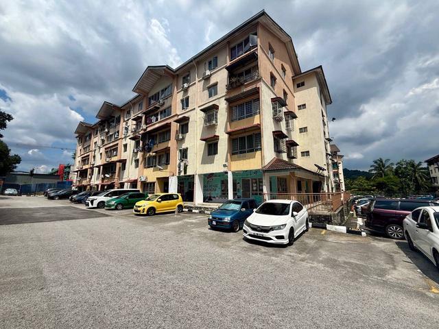 Apartment for sale in Petaling, Damansara Damai