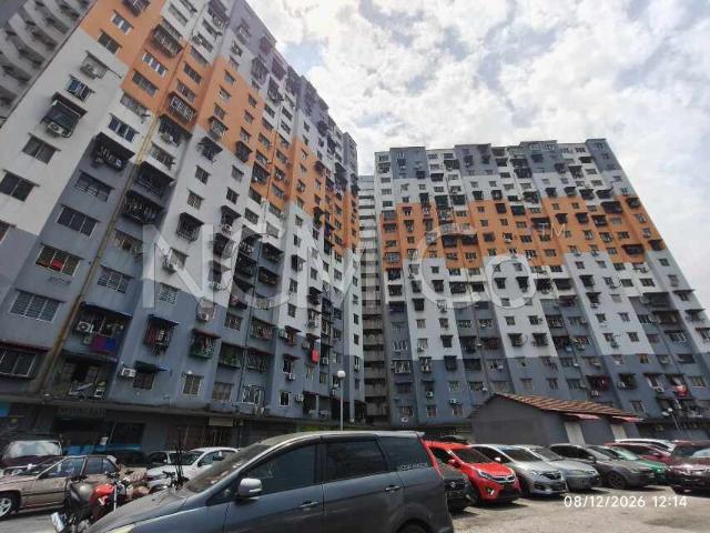 Apartment for sale in Kuala Lumpur, Country Heights Damansara