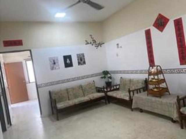Apartment for sale in Malaka