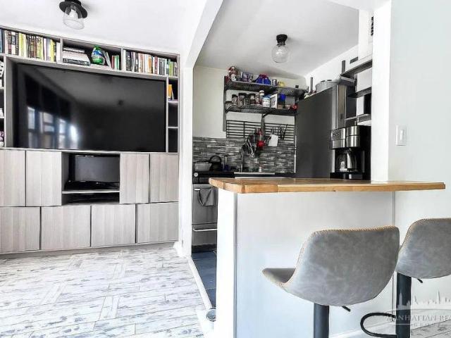 Apartment for sale in Queens, Arverne