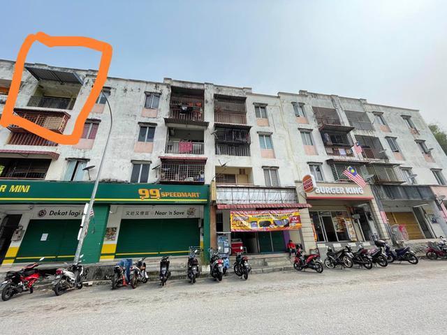 Apartment for sale in Kajang, Langat