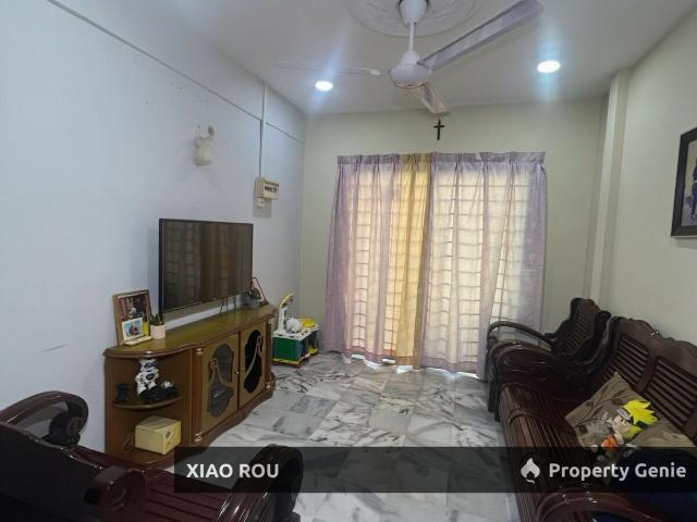 Apartment for sale in Malaka