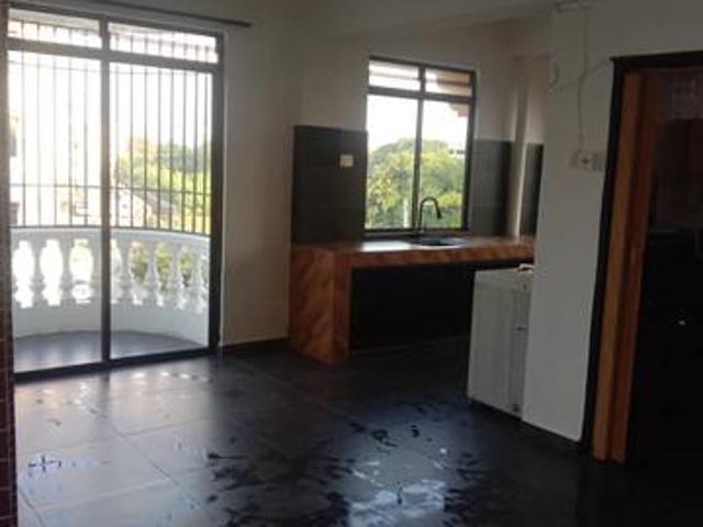 Apartment for sale in Malaka