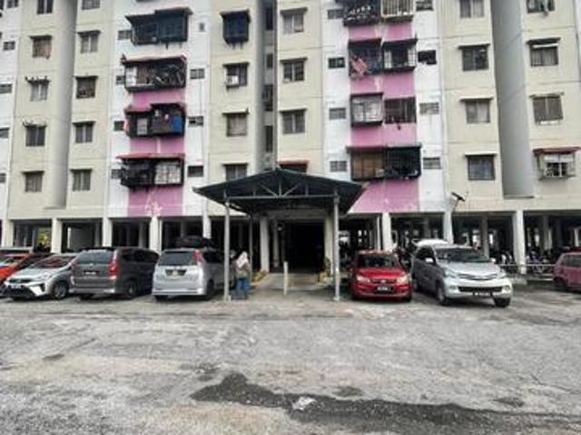 Flat for sale in Kajang, Langat