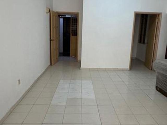 Apartment for sale in Petaling, Damansara Damai