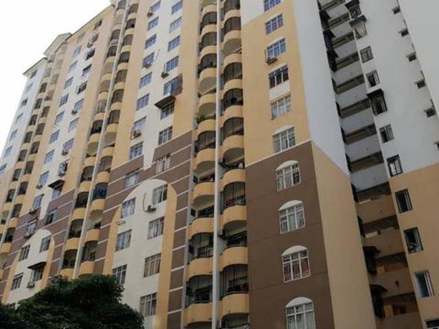 Apartment for sale in Petaling, Damansara Damai