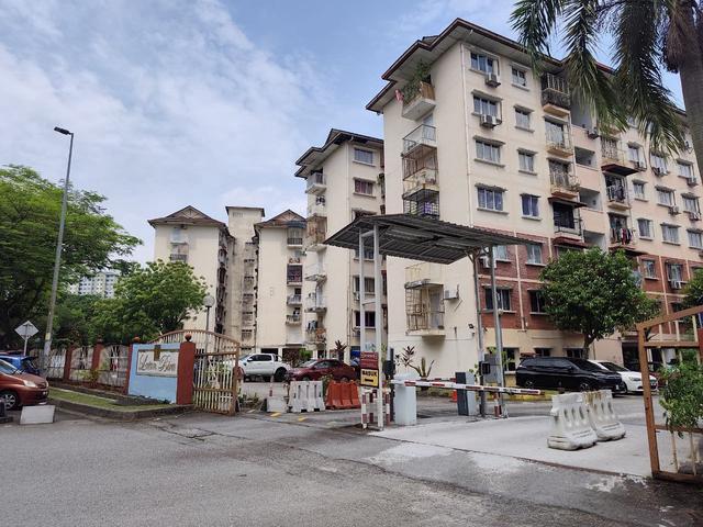 Apartment for sale in Petaling, Damansara Damai